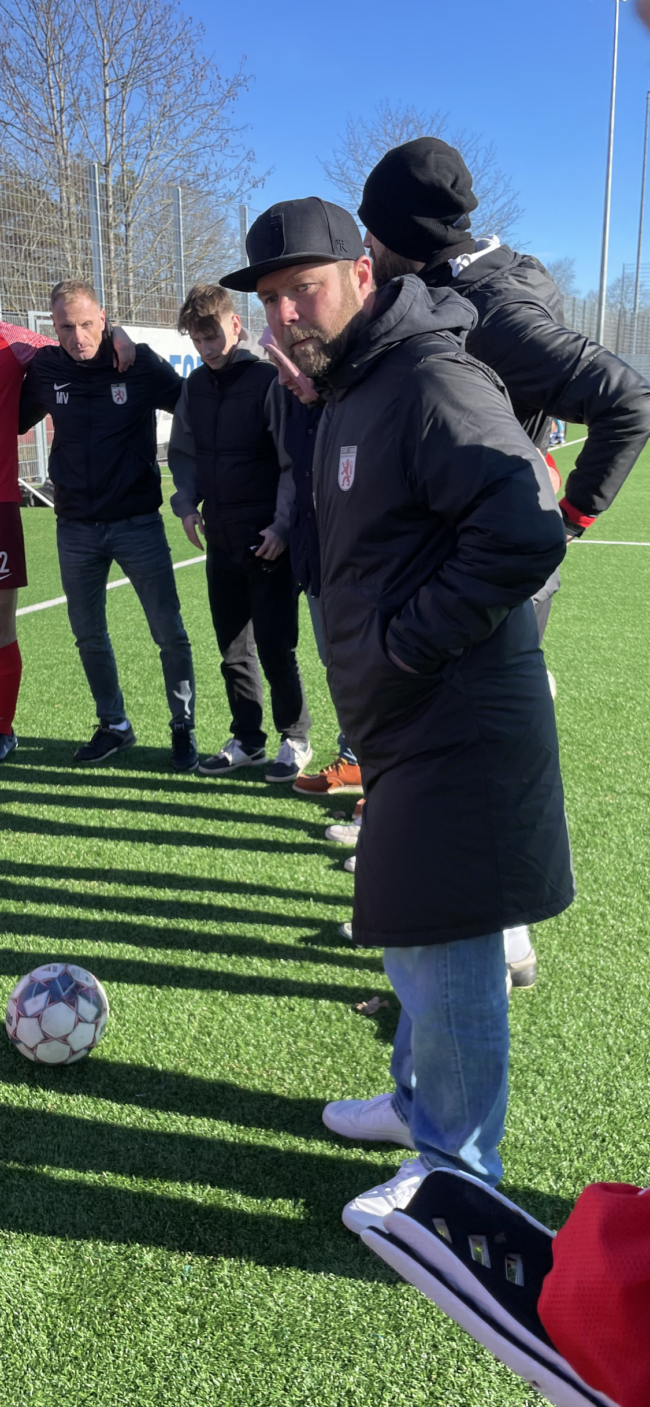 Florian Heller Lobte Seine Mannschaft Nach Dem Spiel